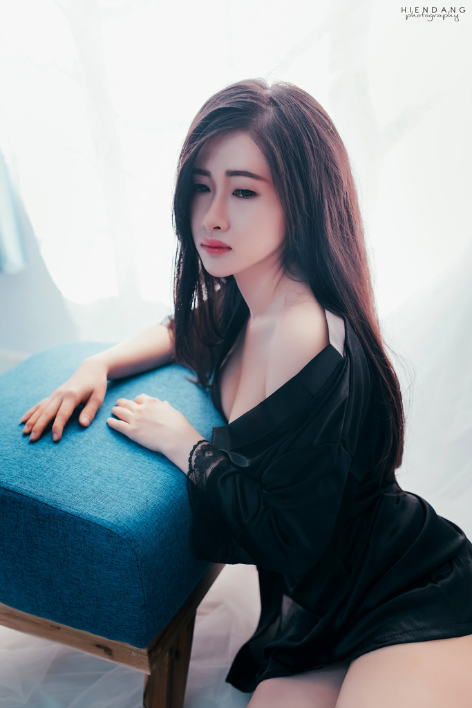 《亲吻拥抱》
